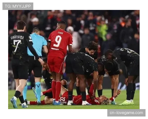 利物浦0-4遭巴黎双杀出局，克洛普告别赛季欧冠崩盘